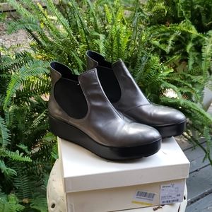 Pewter  chelsea platform boots sz 38